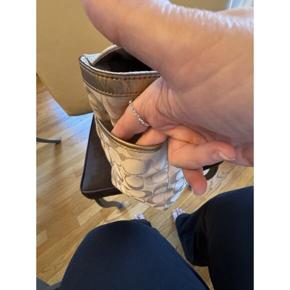 Coach Large Gold Metallic Signature Gallery Bag - Picture 8 of 16